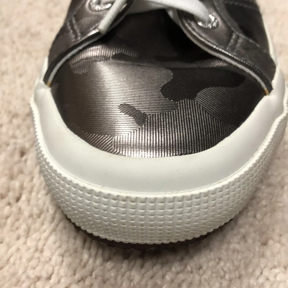 Superga 2750 Army Chrome Size 7